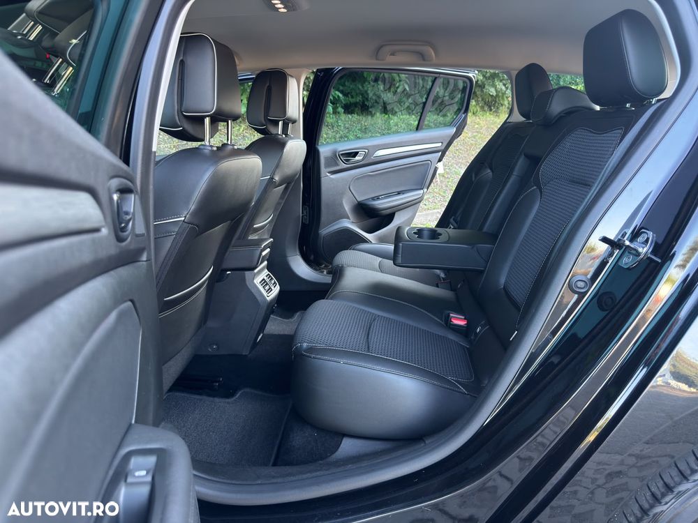 Renault Megane ENERGY dCi 110 EDC BOSE EDITION - 23