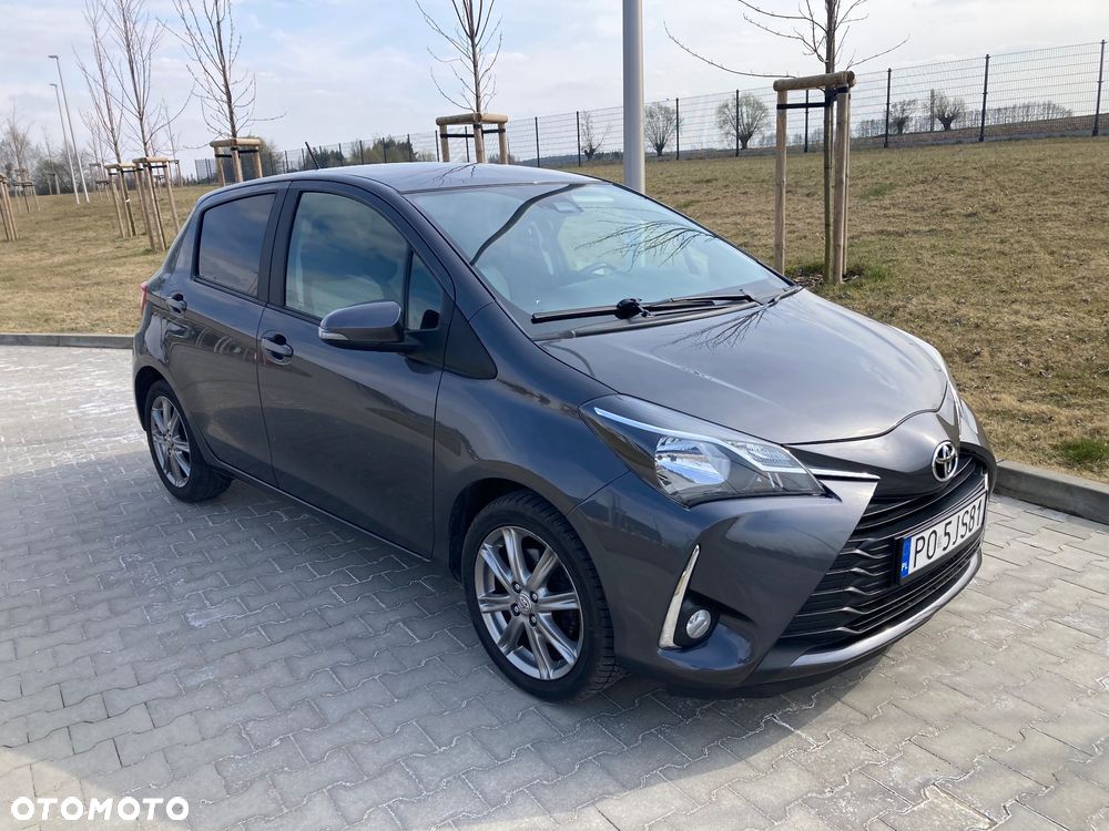 Toyota Yaris 1.5 Premium - 24