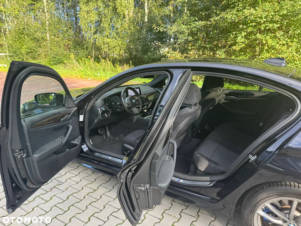 BMW Seria 5 530i xDrive M Sport sport - 19