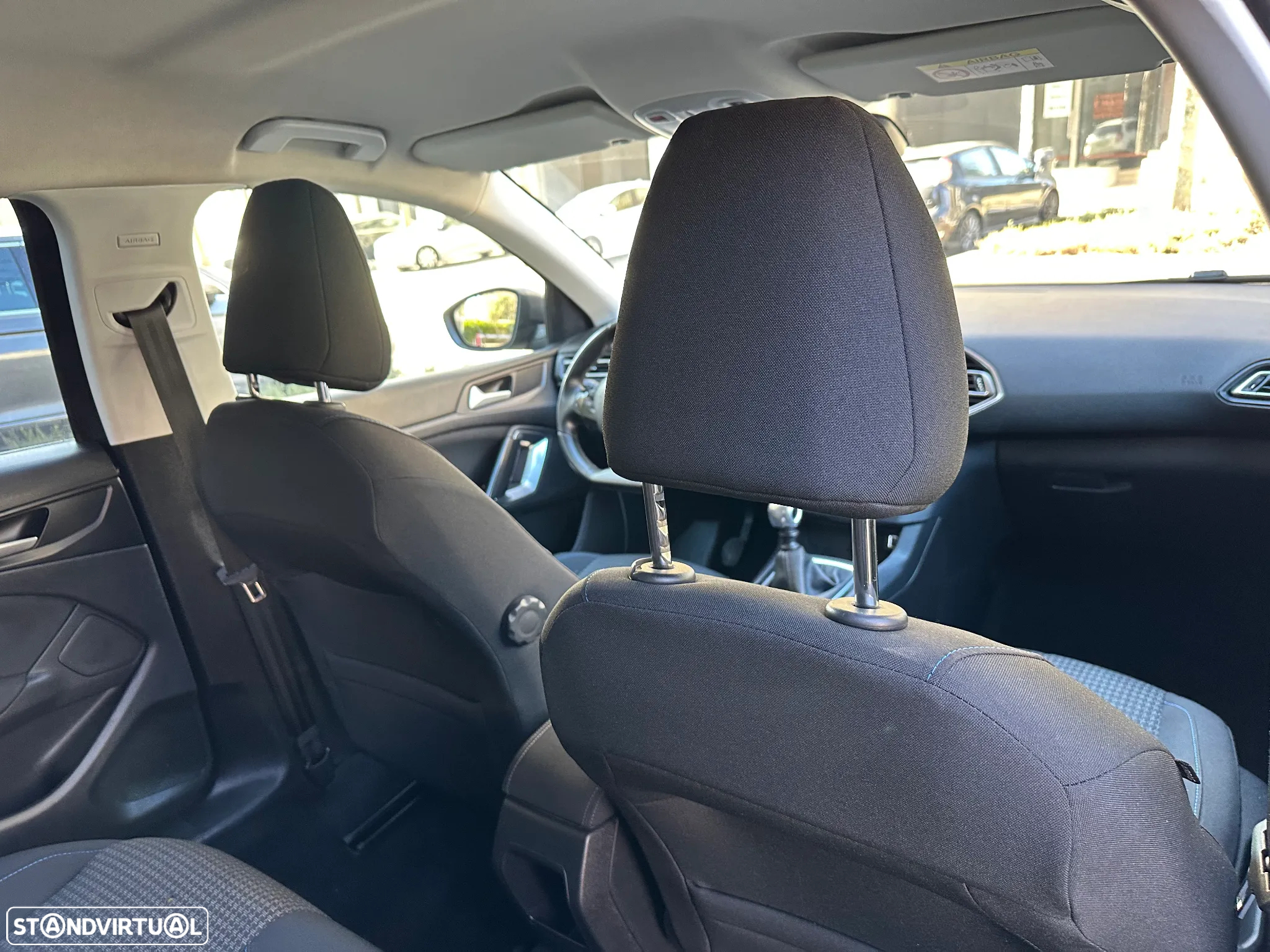Peugeot 308 1.5 BlueHDi Style - 23