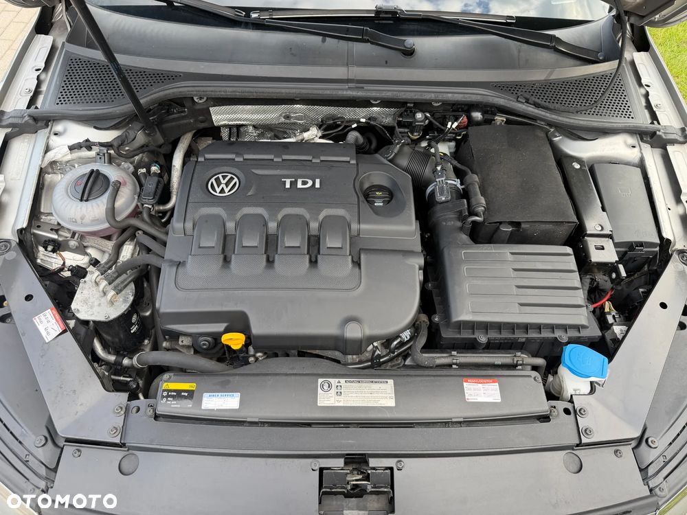 Volkswagen Passat 1.6 TDI (BlueMotion Technology) Comfortline - 31