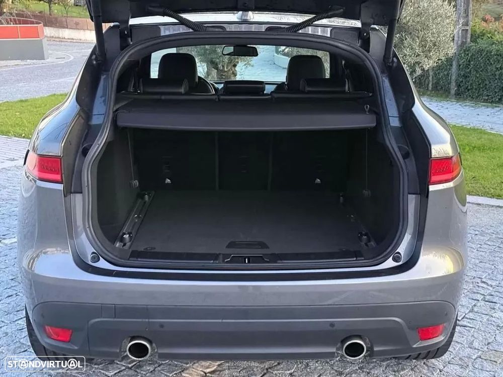 Jaguar F-Pace 3.0 TDV6 R-Sport AWD Aut. - 11