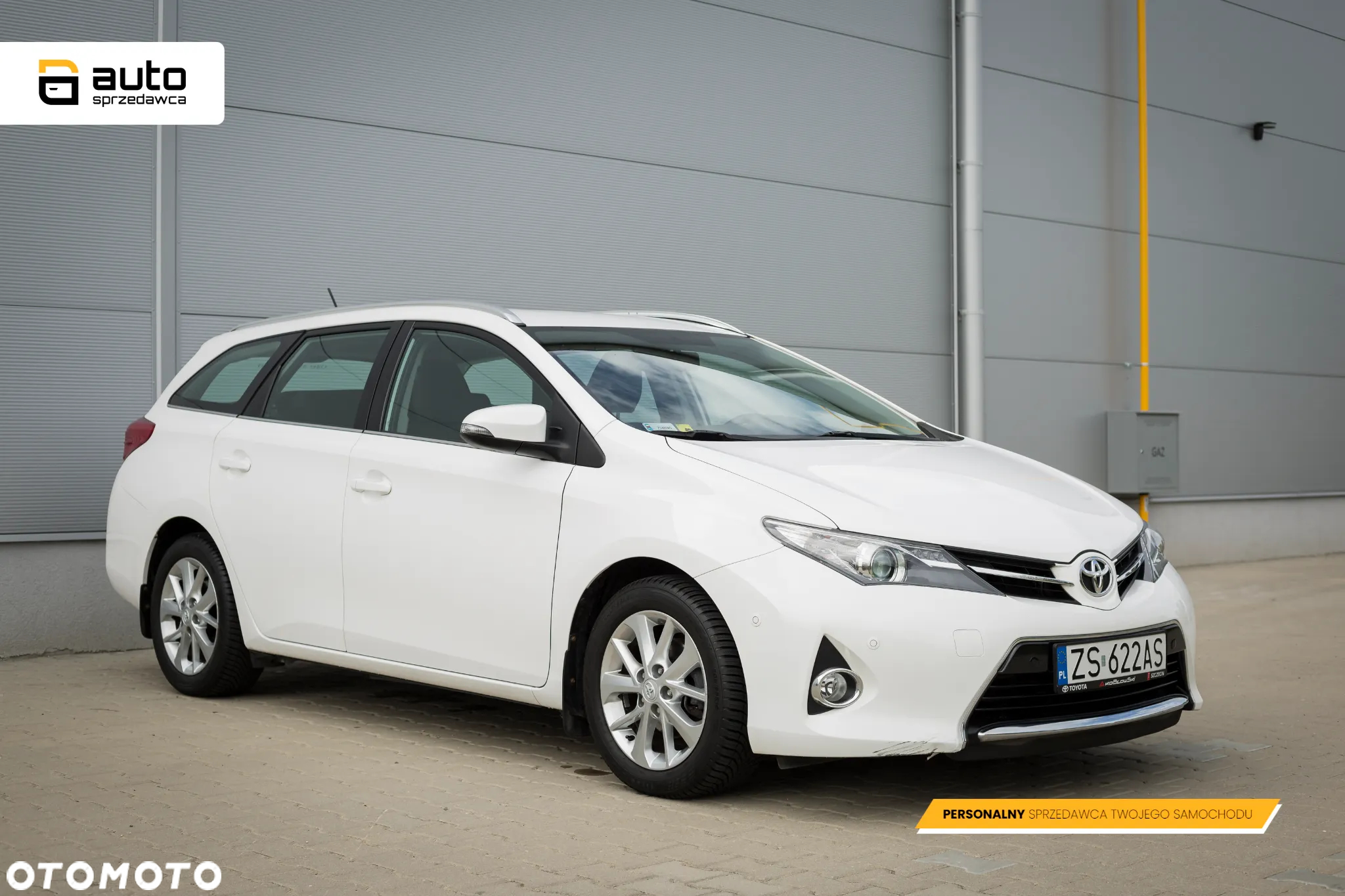 Toyota Auris 1.33 VVT-i Premium Comfort - 4