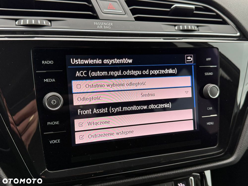 Volkswagen Touran 1.5 TSI EVO Highline - 26