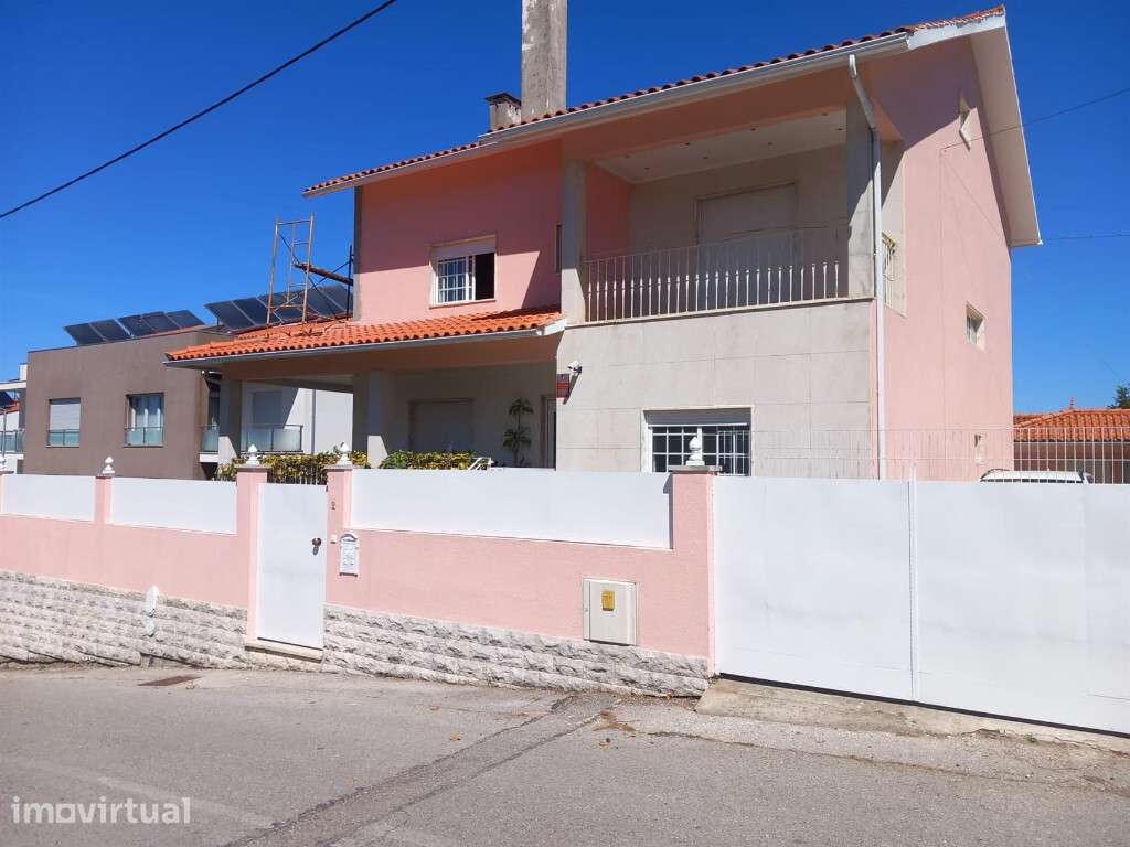 Moradia Isolada, 4 quartos, Coimbra, São Martinho