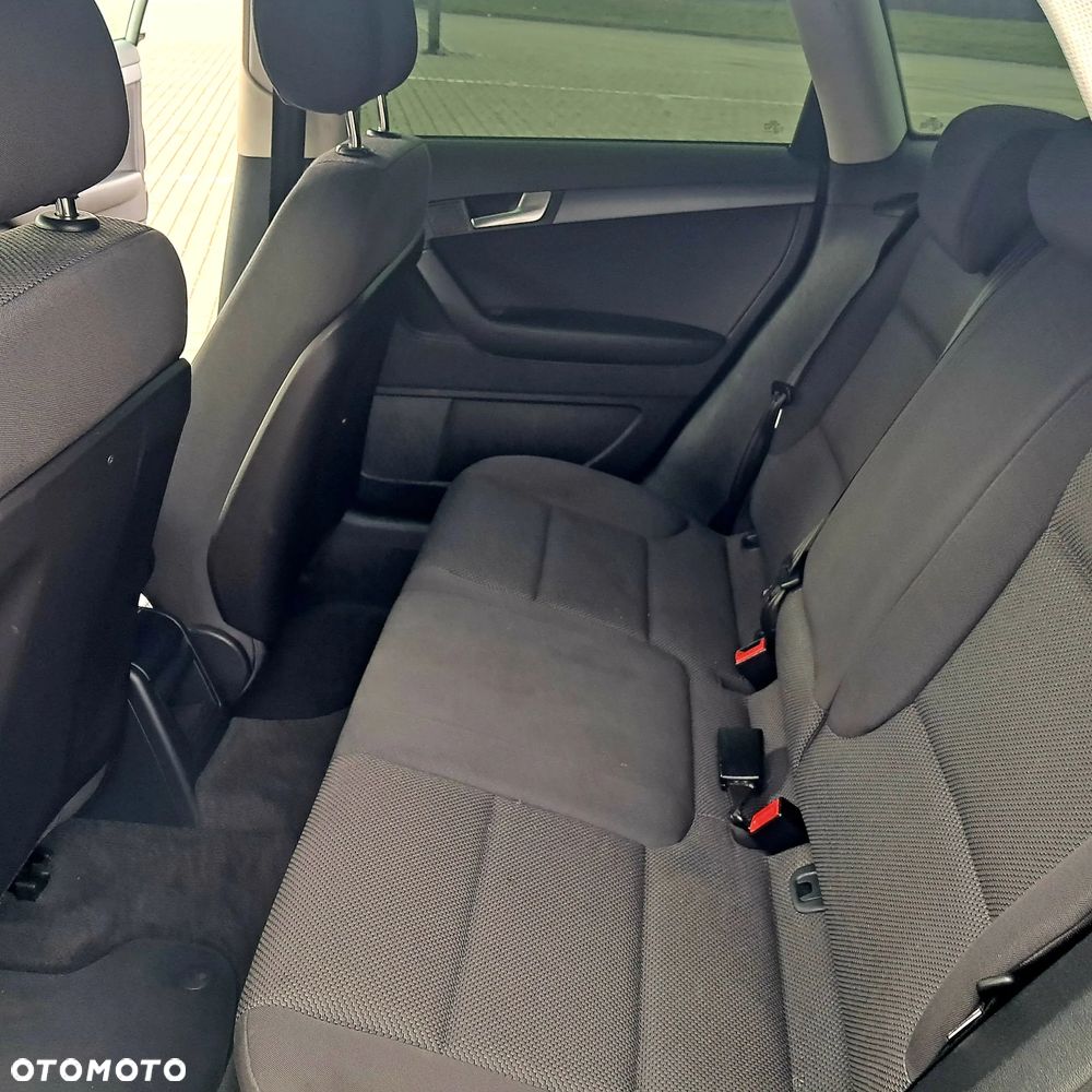 Audi A3 Sportback 2.0 TDI DPF Ambiente - 15