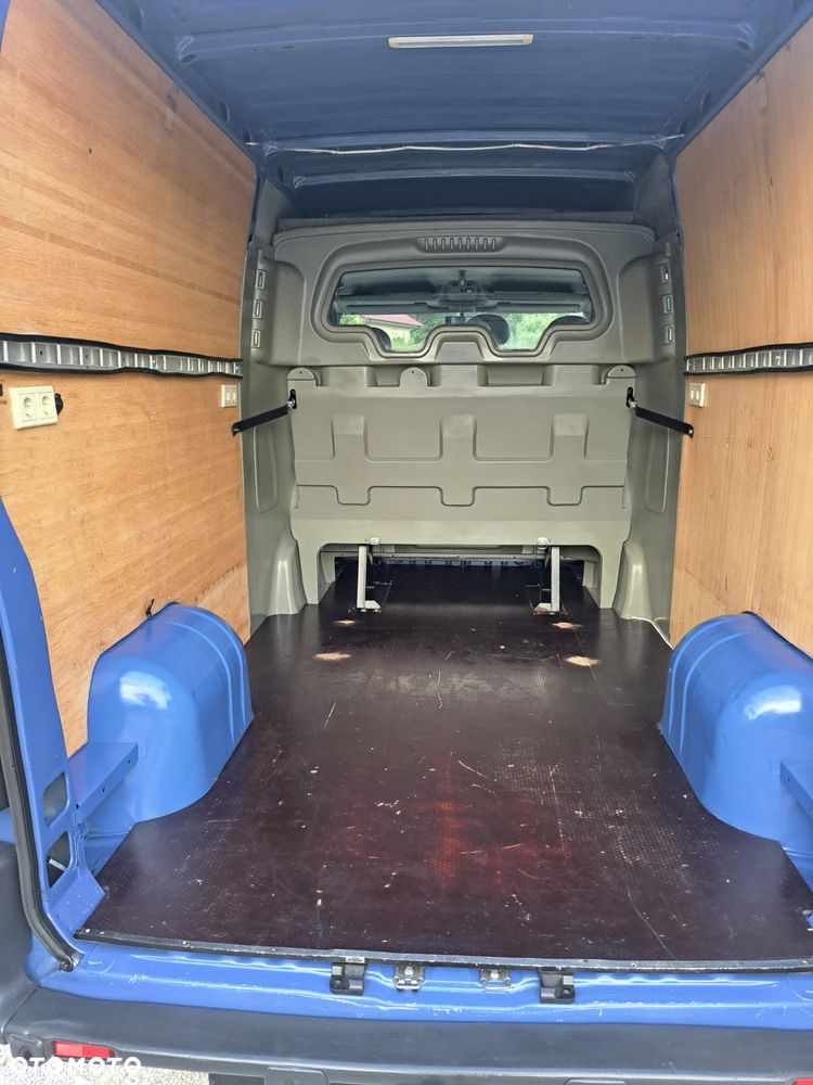 Nissan Interstar - 19