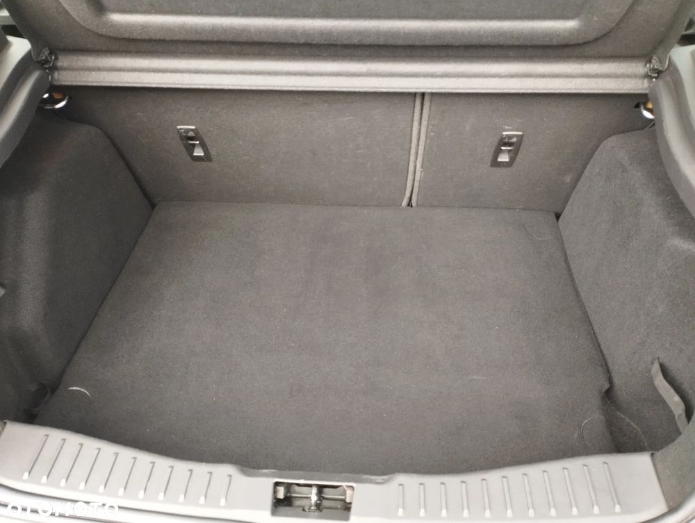 Ford Focus - 24