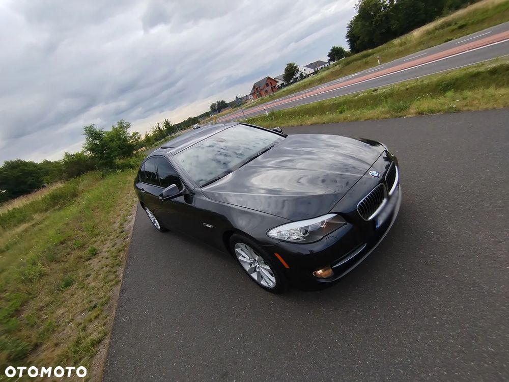BMW Seria 5 528i Sport-Aut - 1