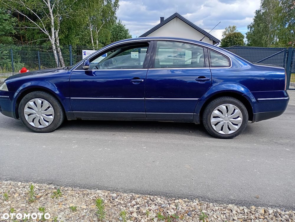 Volkswagen Passat 1.9 TDI Highline - 10