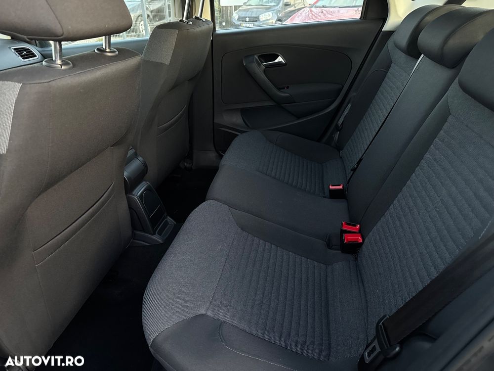 Volkswagen Polo - 13