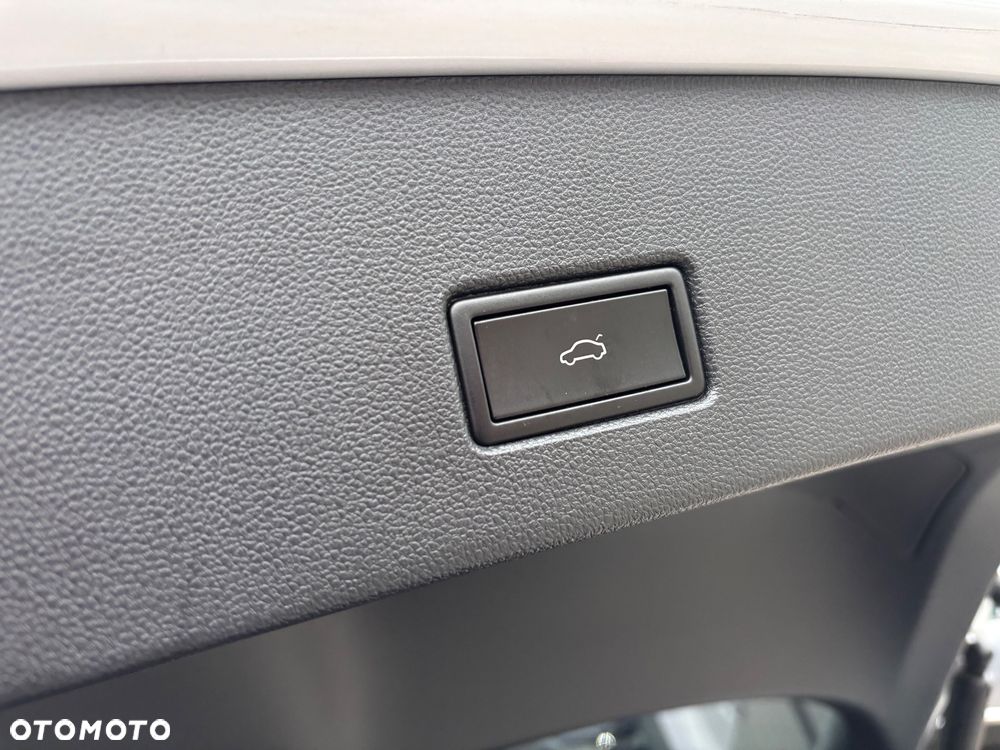 Volkswagen T-Roc 1.5 TSI OPF DSG R-Line - 33