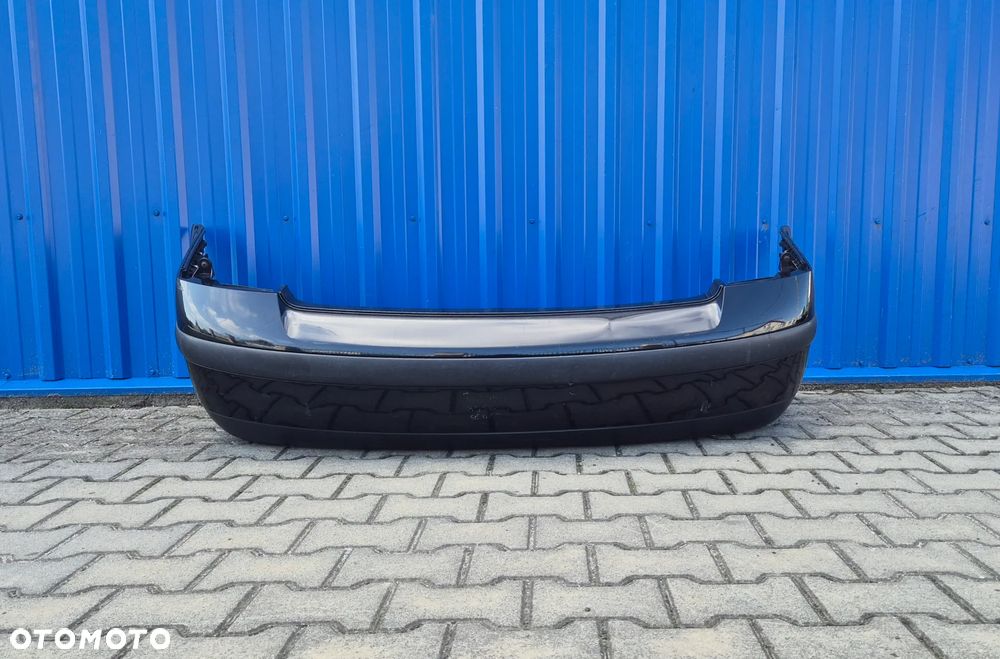 ZDERZAK TYŁ TYLNY VW PASSAT B5 FL SEDAN L041 CZARNY - 1