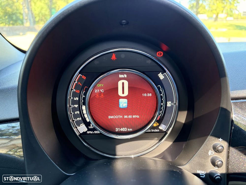 Fiat 500C 1.0 Hybrid Lounge - 23