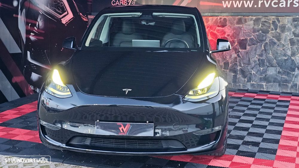 Tesla Model Y Performance Dual Motor AWD - 40