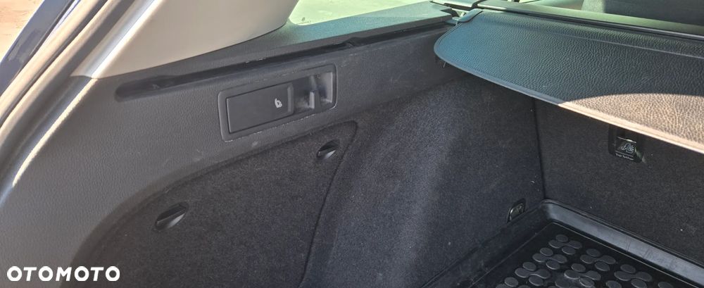 Volkswagen Golf 1.6 TDI BlueMotion Trendline - 10