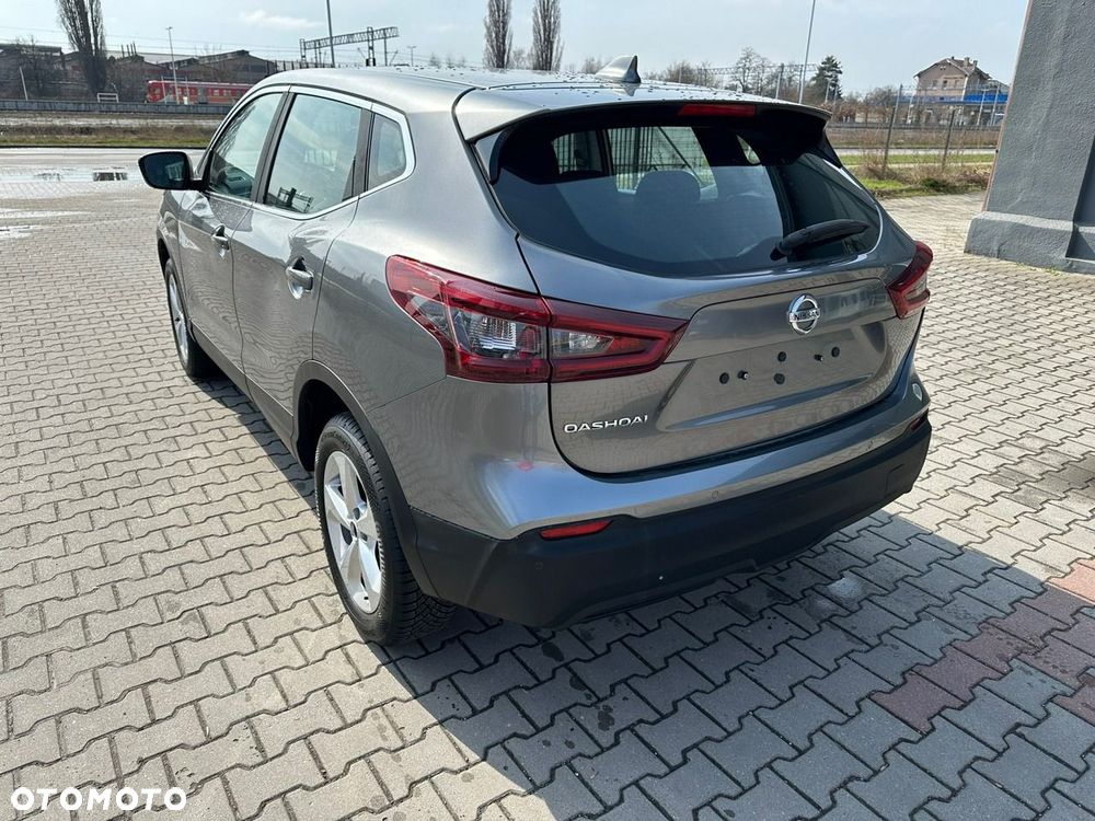 Nissan Qashqai - 2
