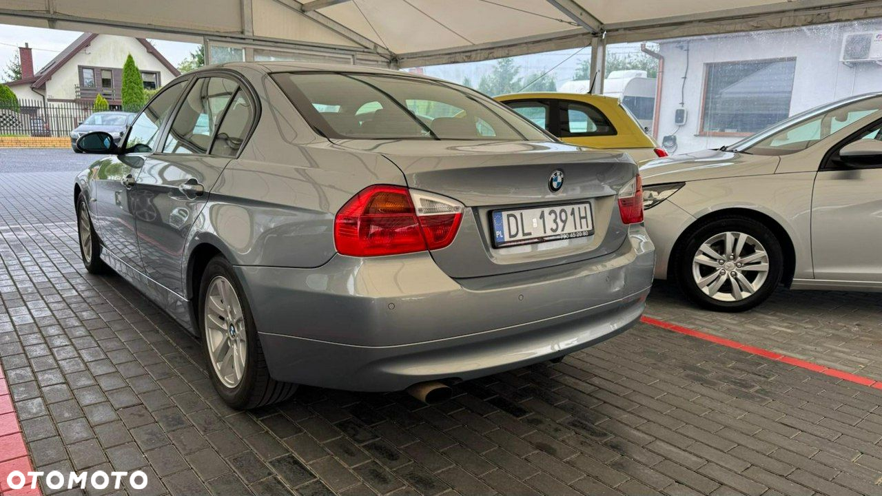 BMW Seria 3 320i - 20