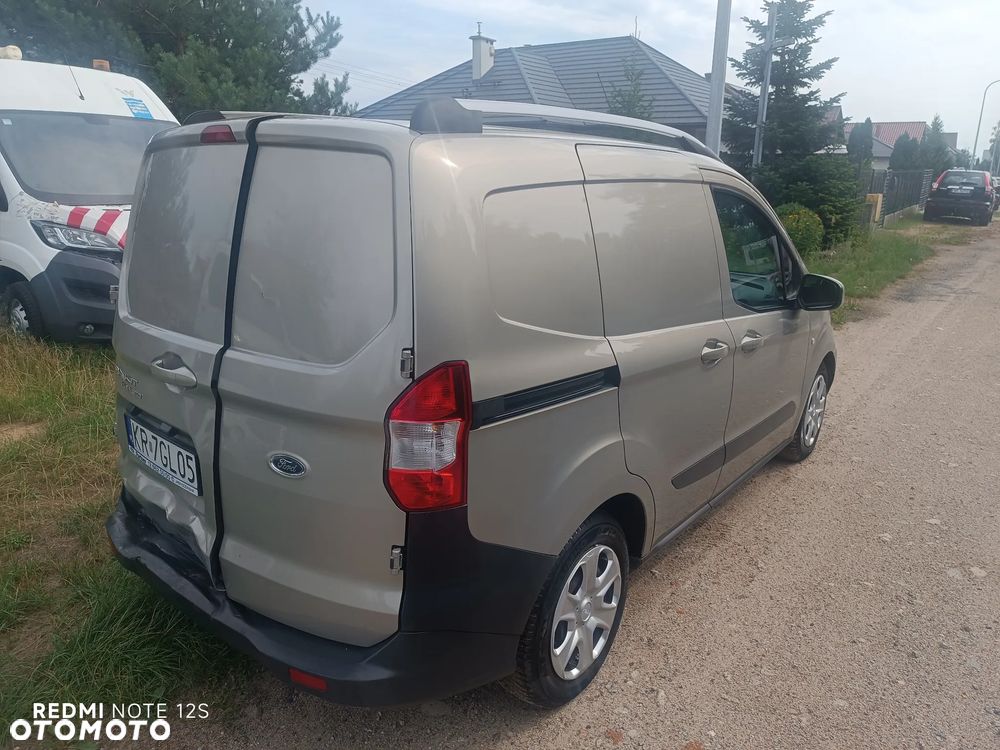 Ford Courier - 6