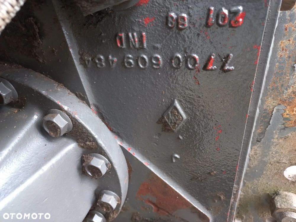 Części RENAULT 85 14,7514,65-14,LS,61-12,68 12, kabina,most,silnik,rewers,skrzynia biegów,7700609932,D226-4,622607010320,7700609315,609462,7700609484,przystawka napędu,układ planetarny,półoś,zwrotnica,atak,felga,wom. - 2