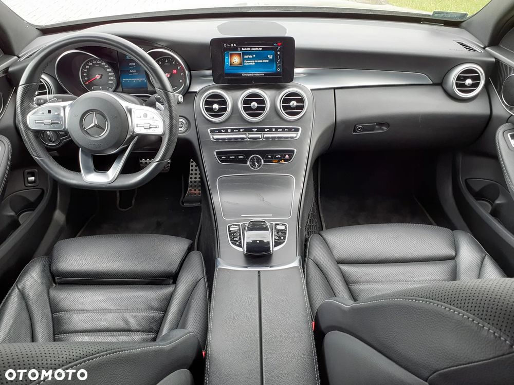 Mercedes-Benz Klasa C 200 4MATIC 9G-TRONIC - 21