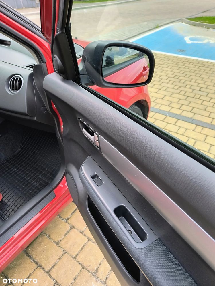 Suzuki Swift 1.3 DDiS Comfort - 17