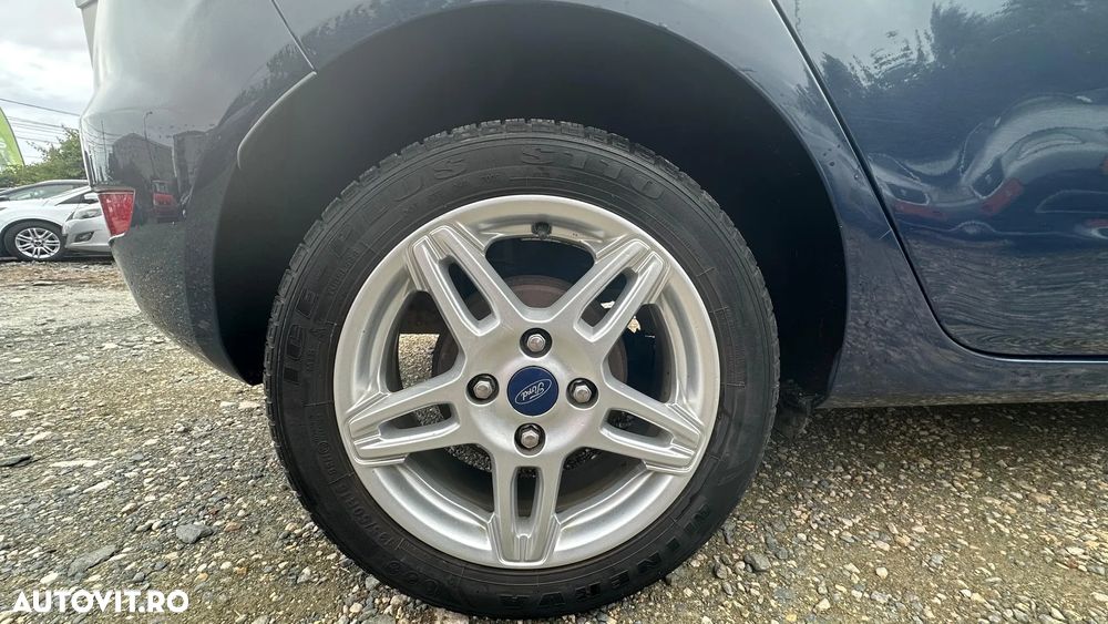 Ford Fiesta - 12