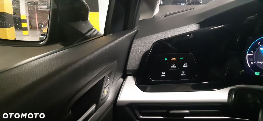 Volkswagen Golf VIII 2.0 TDI Life - 13