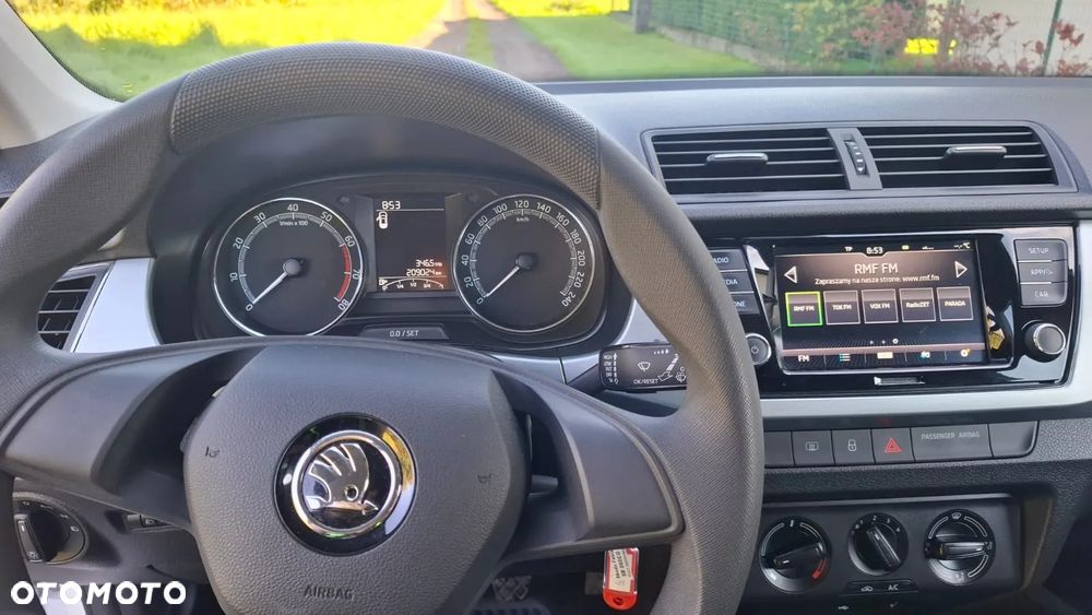 Skoda Fabia - 11