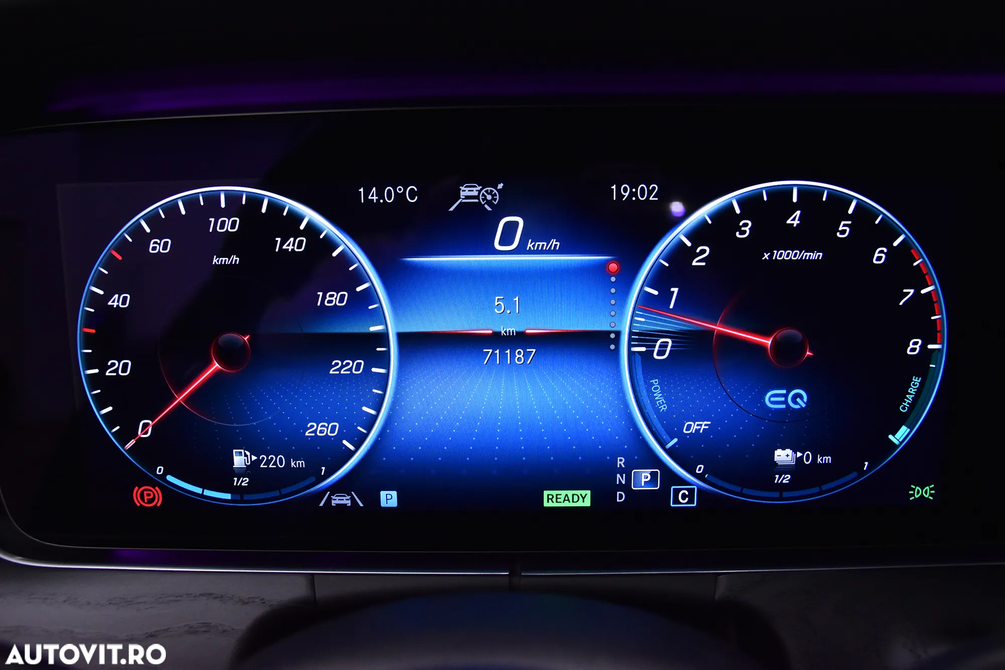 Mercedes-Benz E - 10