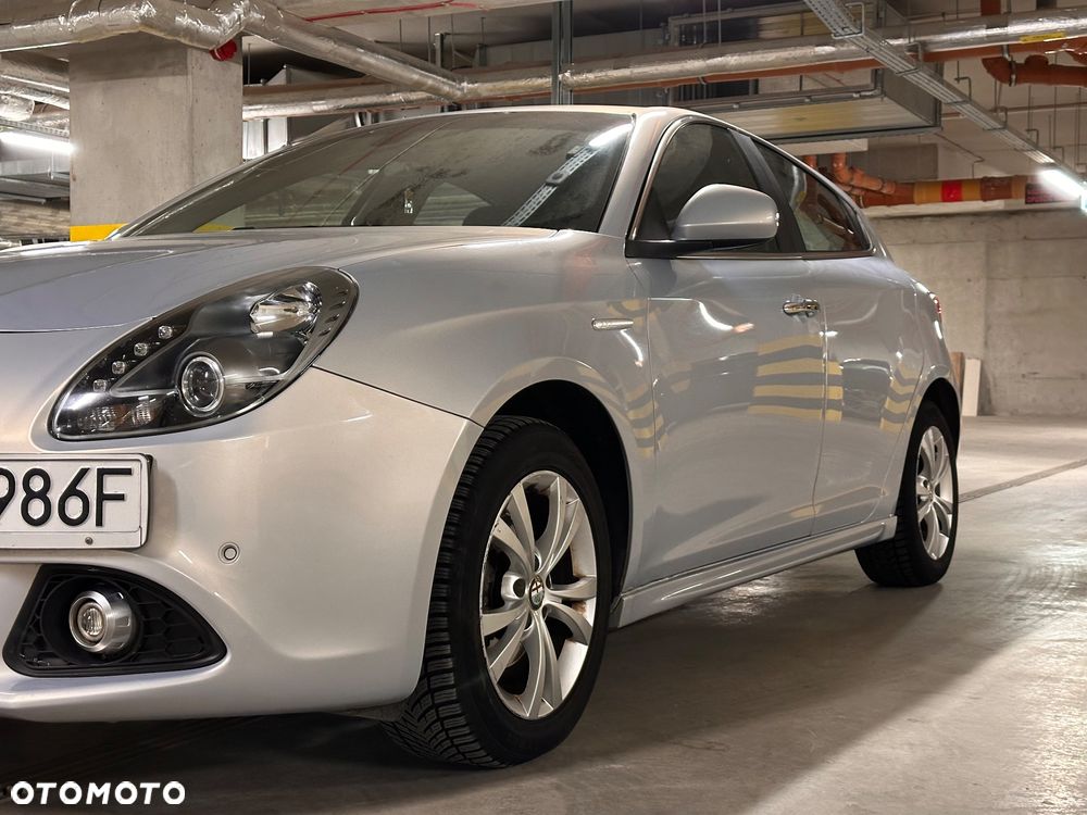 Alfa Romeo Giulietta 1.6 JTDM 16V Sport - 11