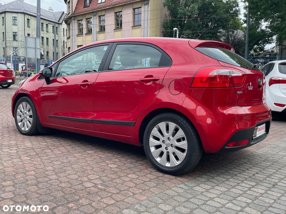 Kia Rio 1.2 Attract - 4