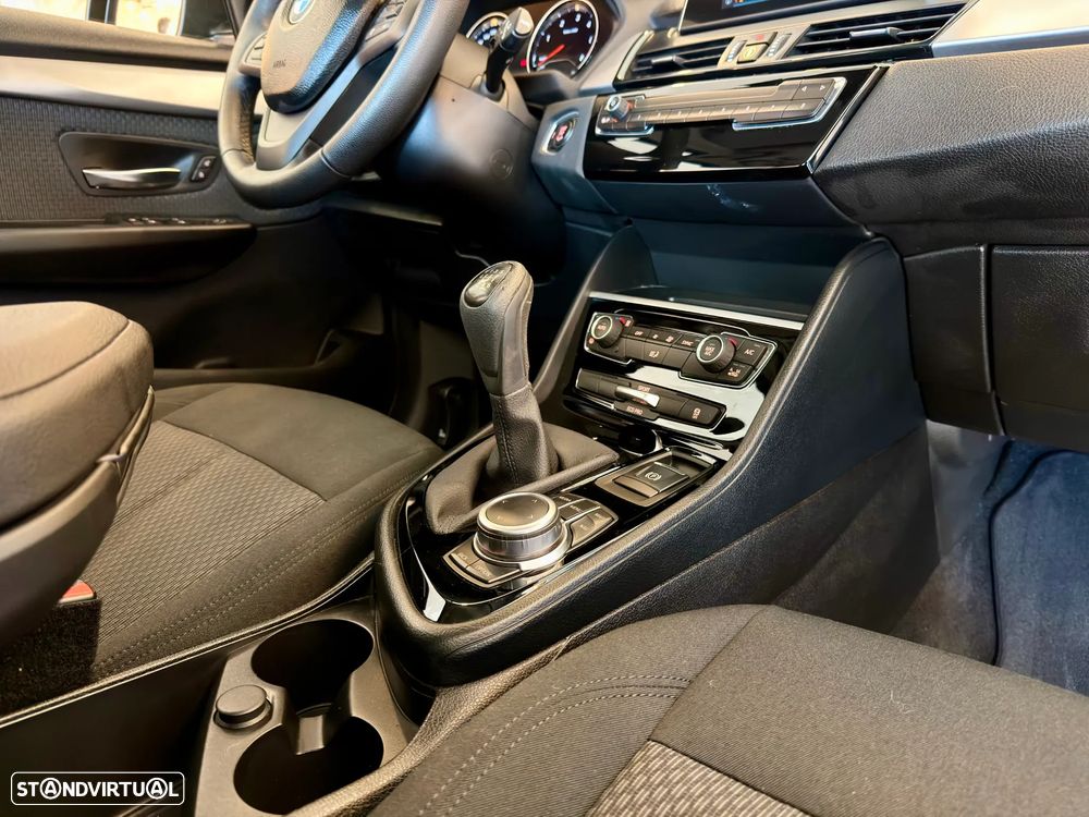 BMW 216 Active Tourer d - 32