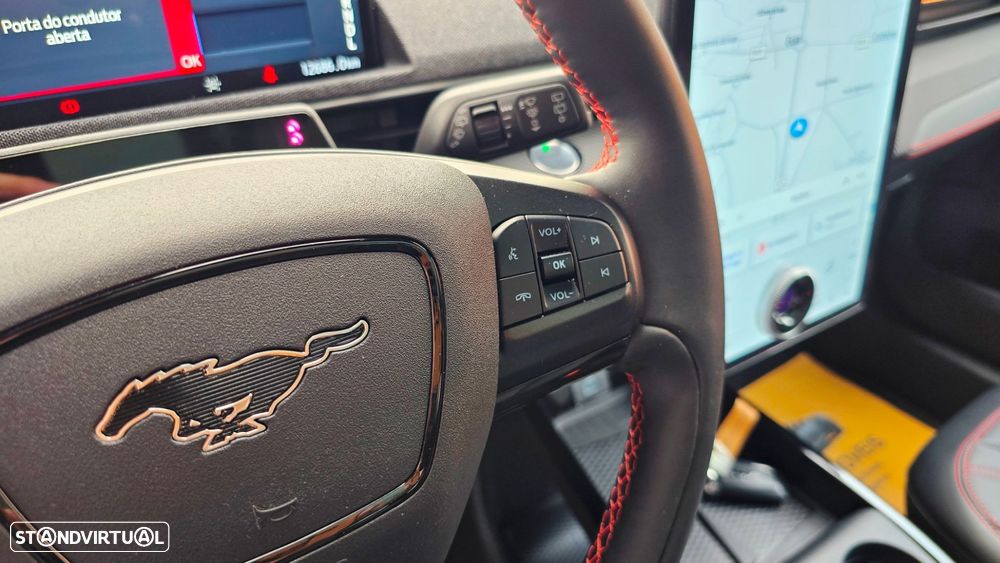 Ford Mustang Mach-E Alargada AWD - 18