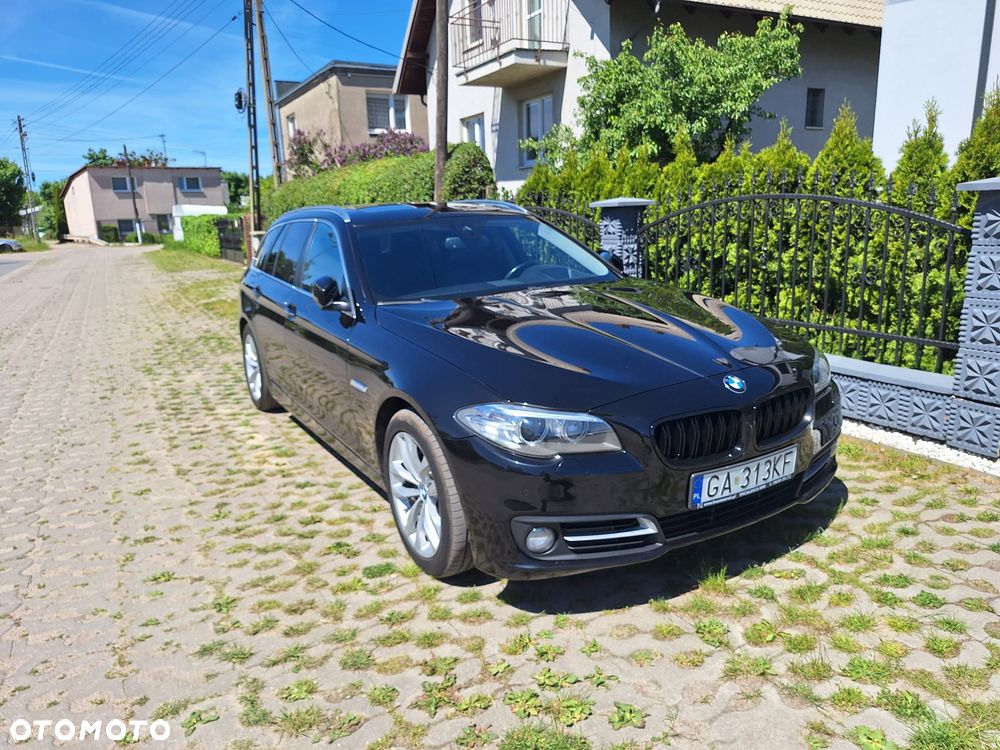 BMW Seria 5 525d xDrive Luxury Line - 1