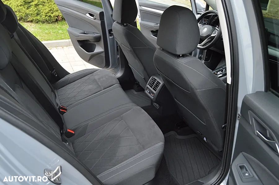 Volkswagen Golf 2.0 TDI (BlueMotion Technology) DSG Highline - 32