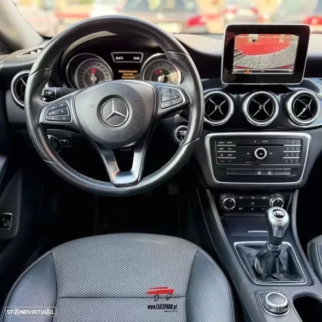 Mercedes-Benz CLA 180 d Urban - 21