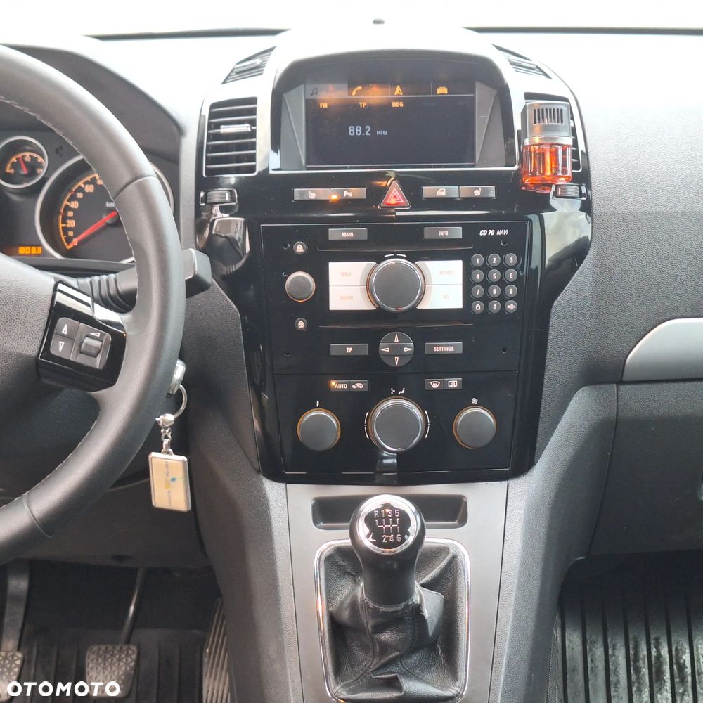 Opel Zafira - 19