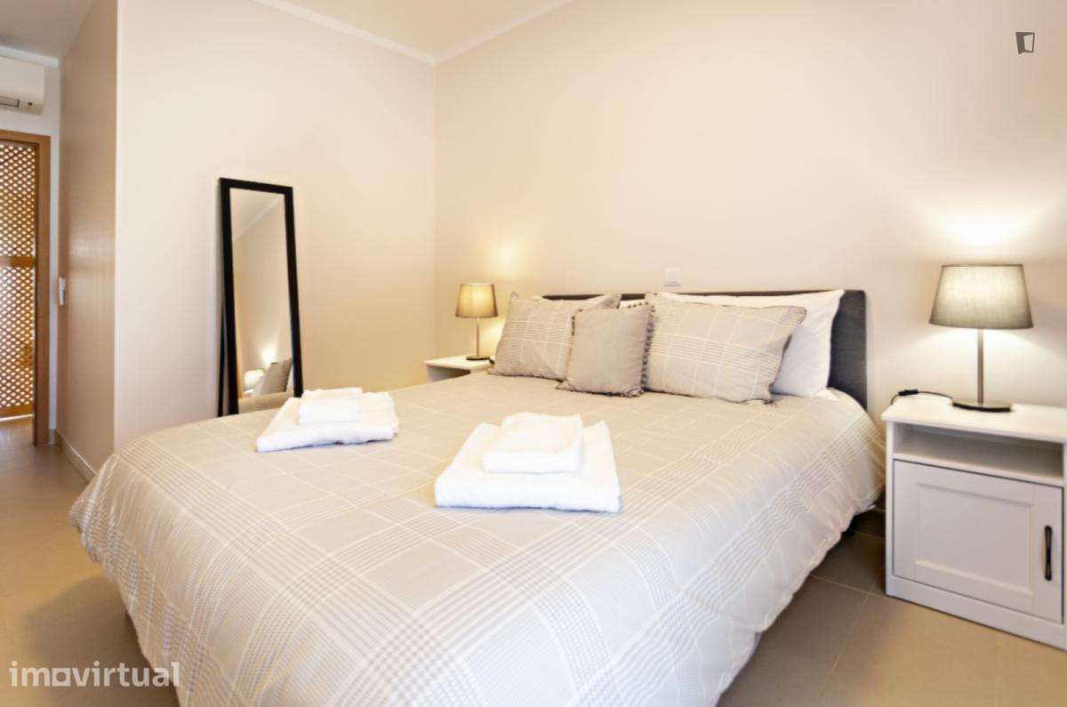 Apartamento com 2 quartos - localizado em Tavira - Grande imagem: 2/9