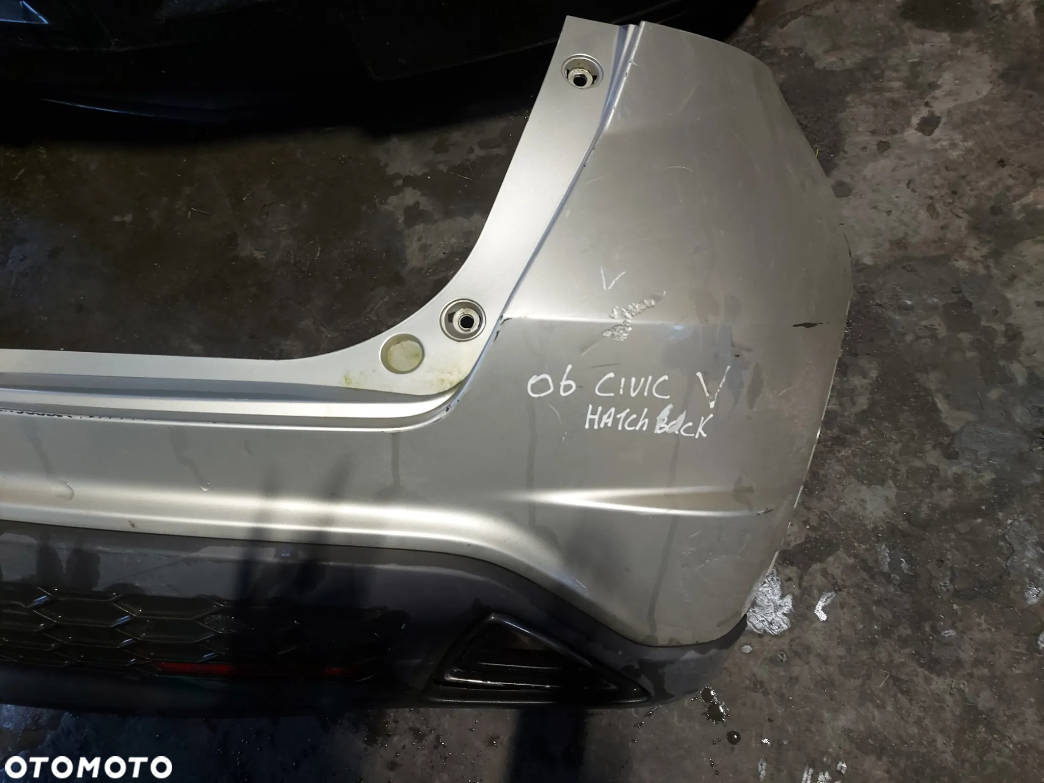 Zderzak tył tylny Honda Civic VIII Ufo HB - 2