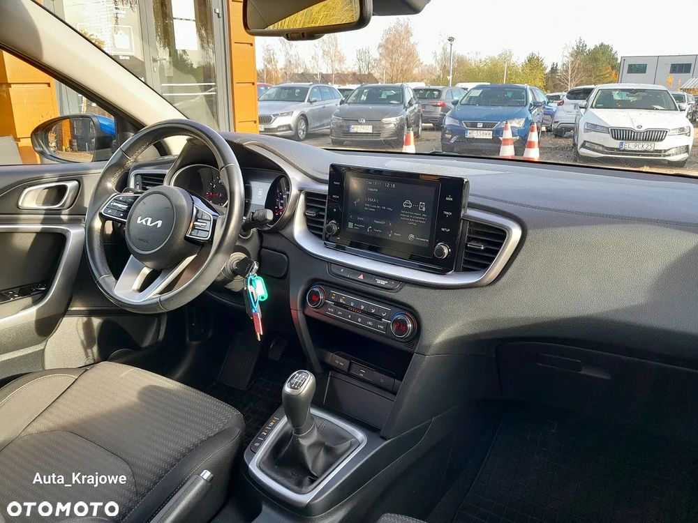 Kia Ceed 1.5 T-GDI M - 9