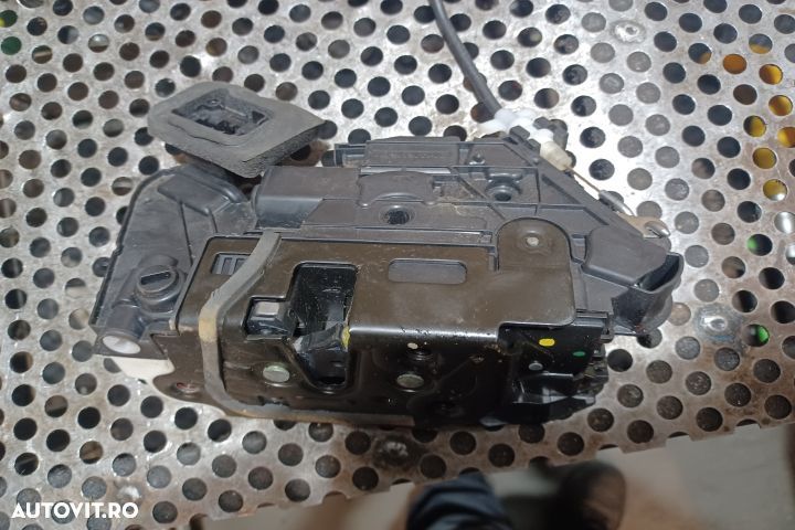 Broasca usa spate stanga 6R4839015A Volkswagen VW Polo 5 6R [2009 - 2 - 4