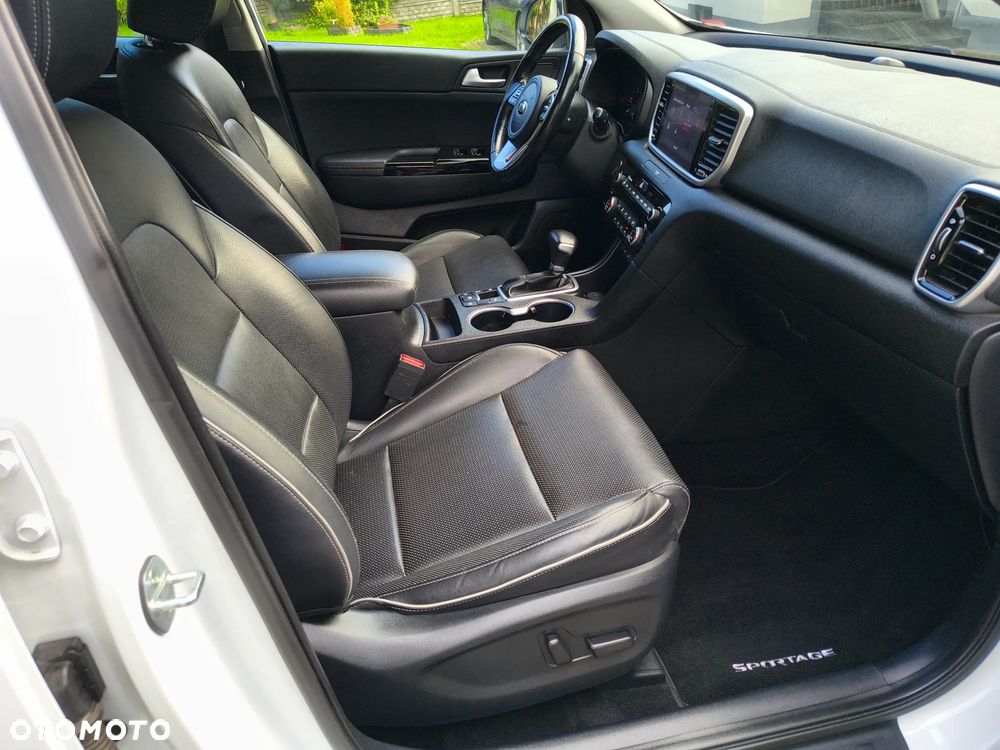 Kia Sportage 1.6 CRDI AWD Eco-Dynamics+ (48V M-H) DCT Black Edition - 27