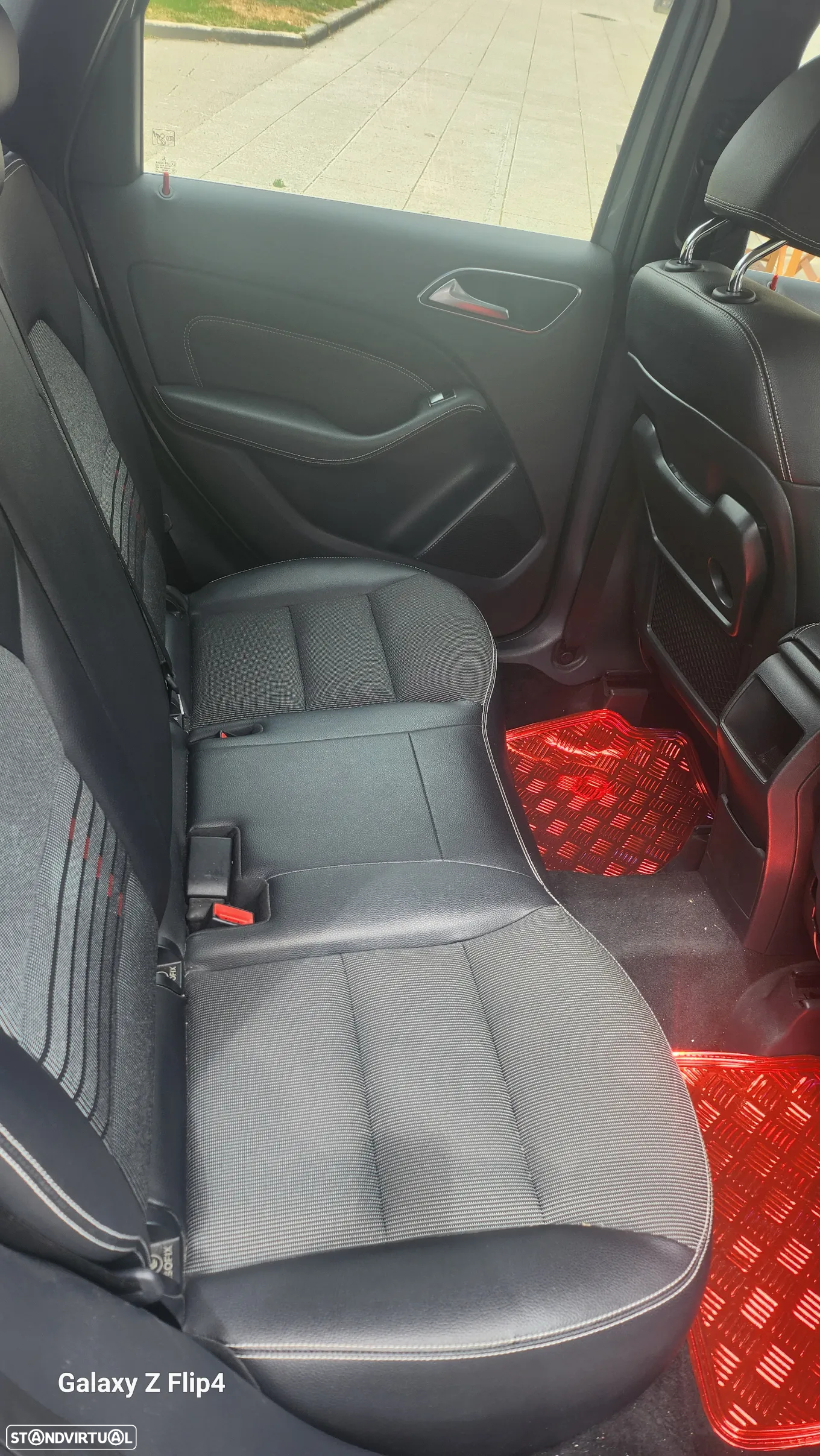 Mercedes-Benz B 180 - 6