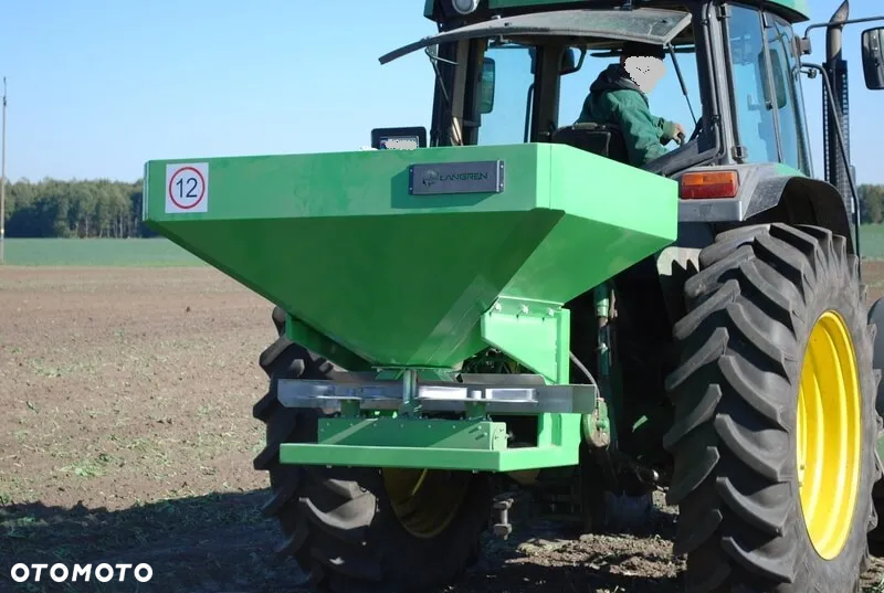 Rozsiewacz nawozów dwutalerzowy jednozasypowy 800 L Langren Transport Raty - 3