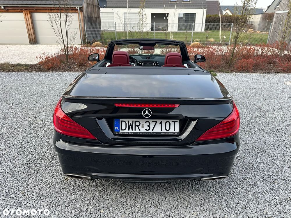 Mercedes-Benz SL - 21