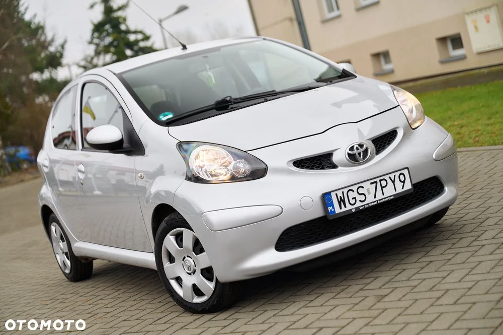 Toyota Aygo City - 5