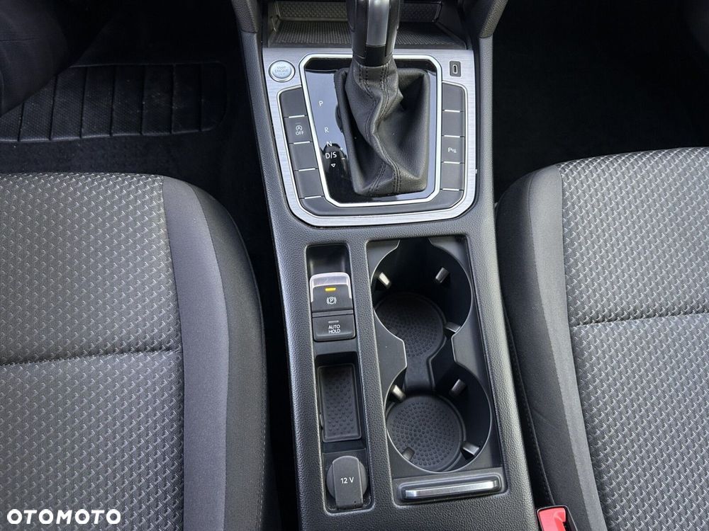 Volkswagen Passat 1.5 TSI EVO Essence DSG - 14