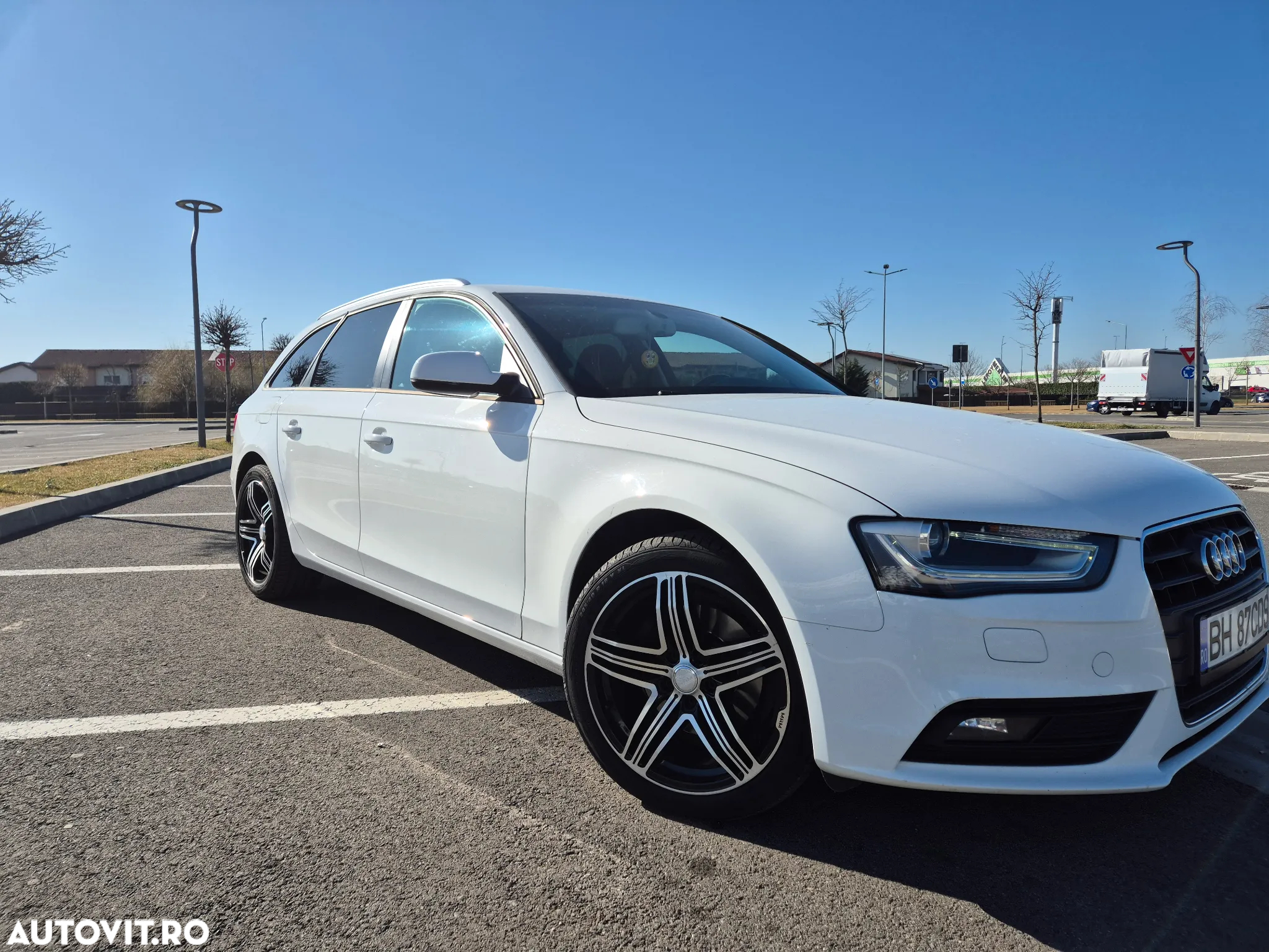 Audi A4 Avant 2.0 TDI DPF Ambiente - 5