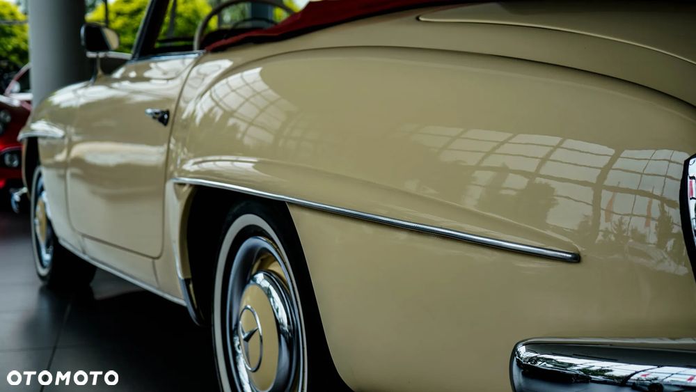 Mercedes-Benz SL - 10